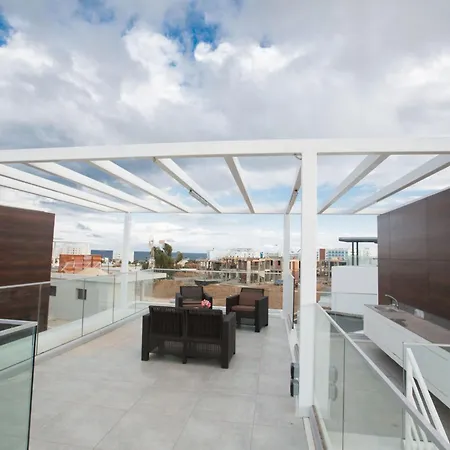 Hébergement de vacances 2-schlafzimmer-villa Mit Pool- Dachgarten- Meerblick By Interhome *