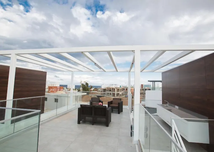 Casa de Férias 2-schlafzimmer-villa Mit Pool- Dachgarten- Meerblick By Interhome *