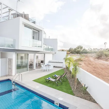 Сasa de vacaciones 2-schlafzimmer-villa Mit Pool- Dachgarten- Meerblick By Interhome