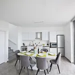 2-schlafzimmer-villa Mit Pool- Dachgarten- Meerblick By Interhome Vakantiehuis Protaras